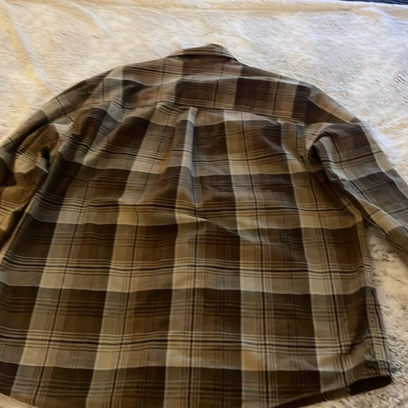 Eddie Bauer Large Men’s Button Down Shirt - Picture 7 of 10